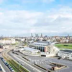 Amazing With Incredible Views * 奥斯滕德